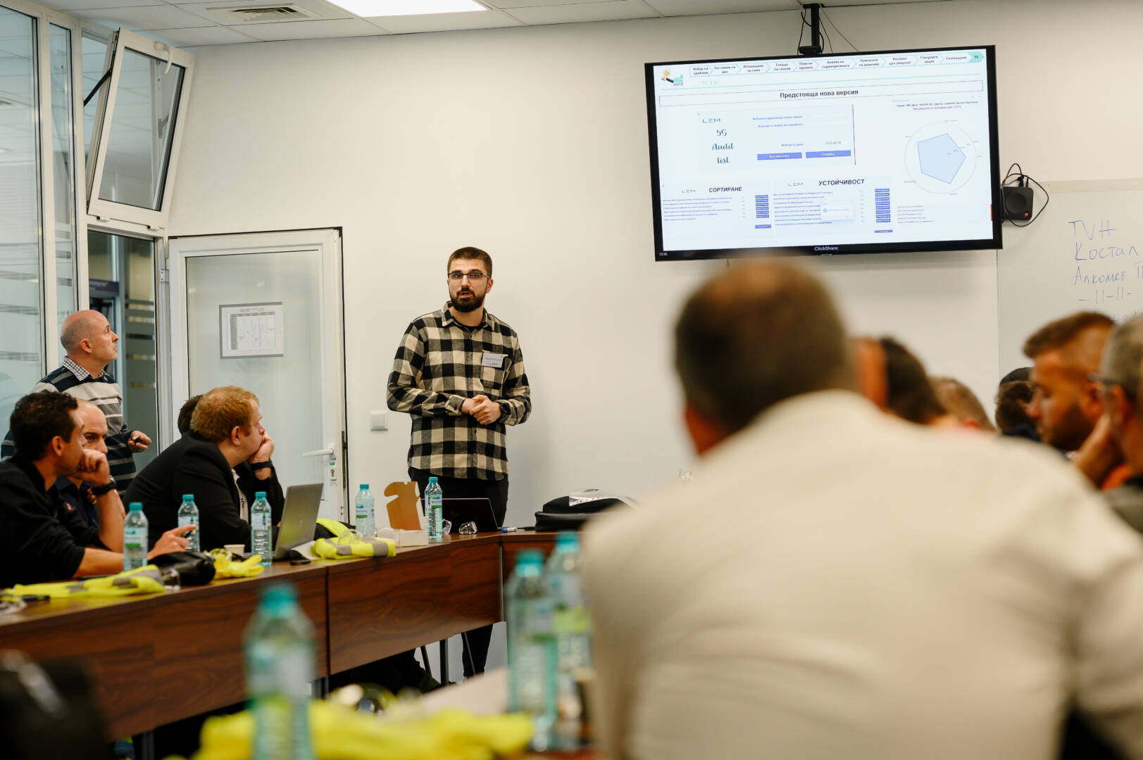Lean Champions Q3 2025 – Представяне на проектите, дискусии и обратна връзка от журито.